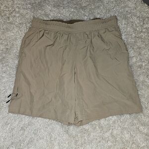 Mens Beige Khaki  Motion Athletic Workout Shorts Size Medium Pockets Zipper